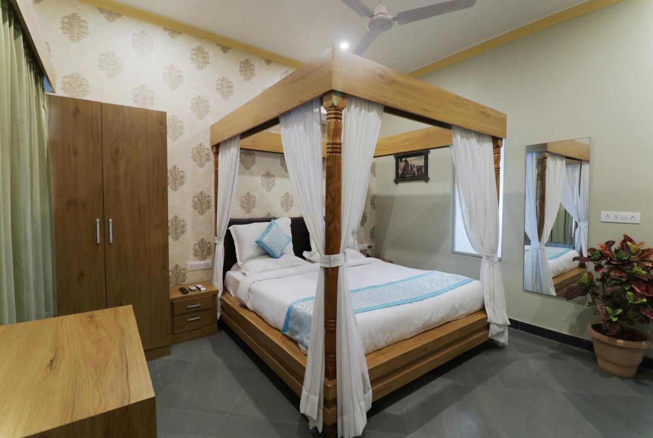 Keshav Resort Udaipur Exteriör bild