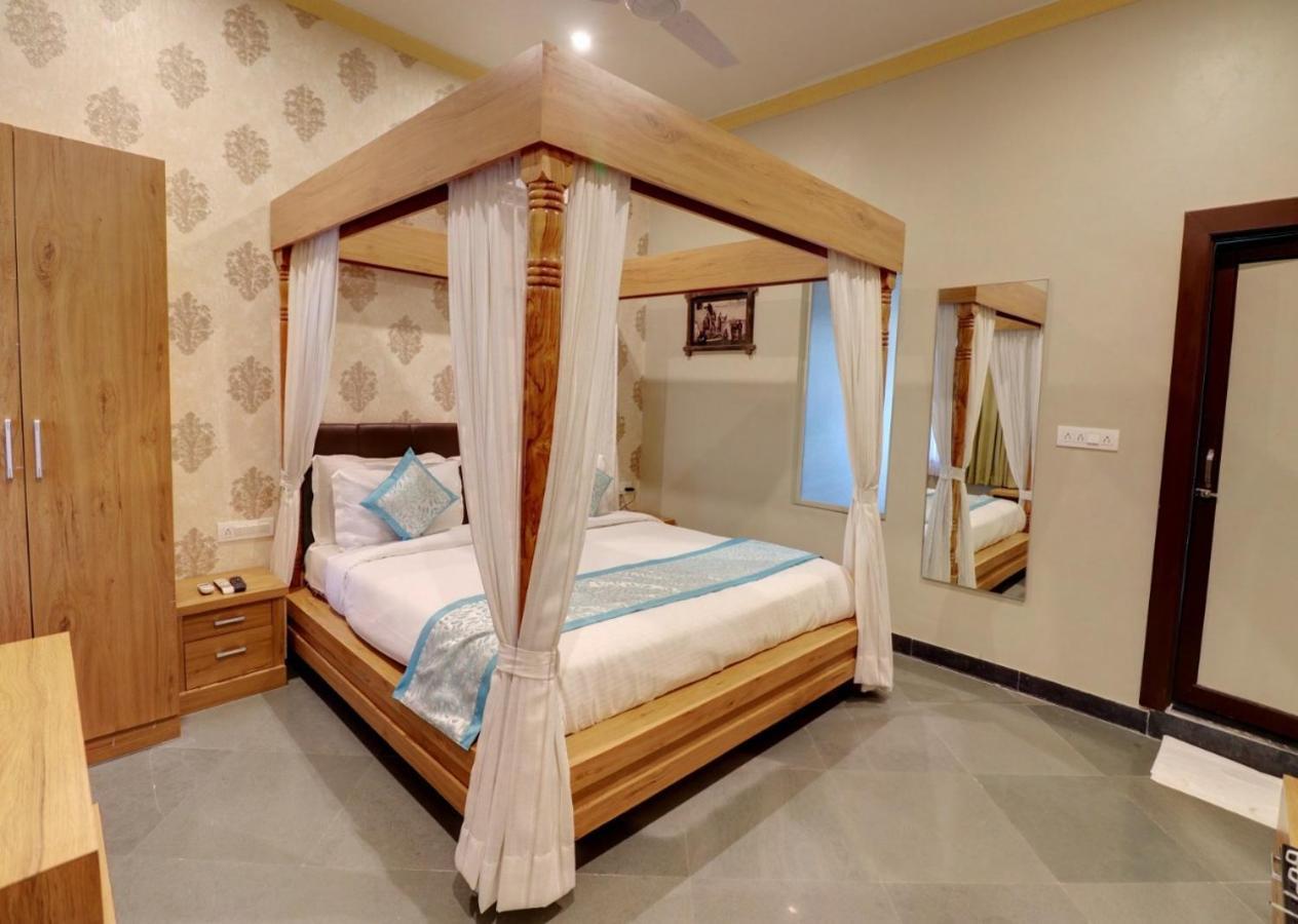 Keshav Resort Udaipur Exteriör bild