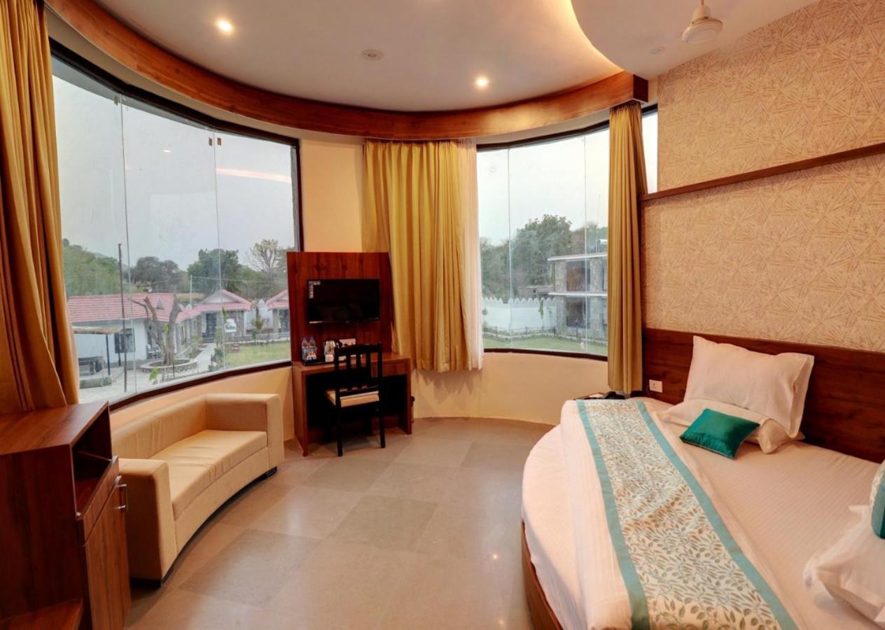 Keshav Resort Udaipur Exteriör bild