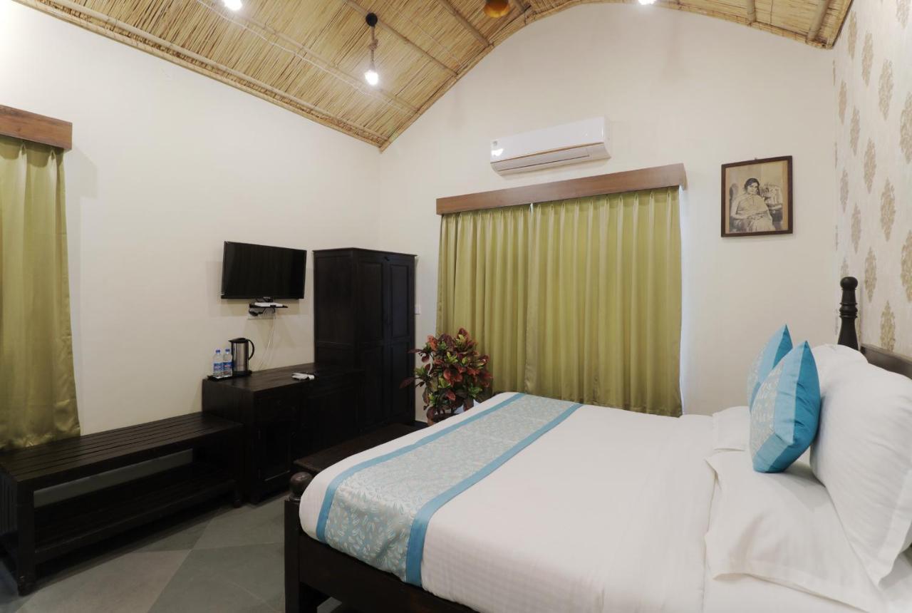 Keshav Resort Udaipur Exteriör bild
