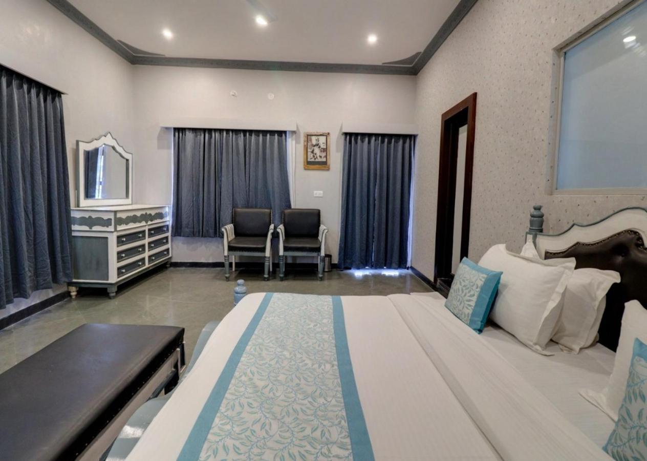 Keshav Resort Udaipur Exteriör bild